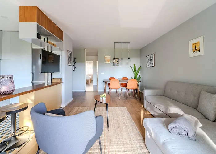 Norton Matos - T2 In The Heart Of Braga By House And People